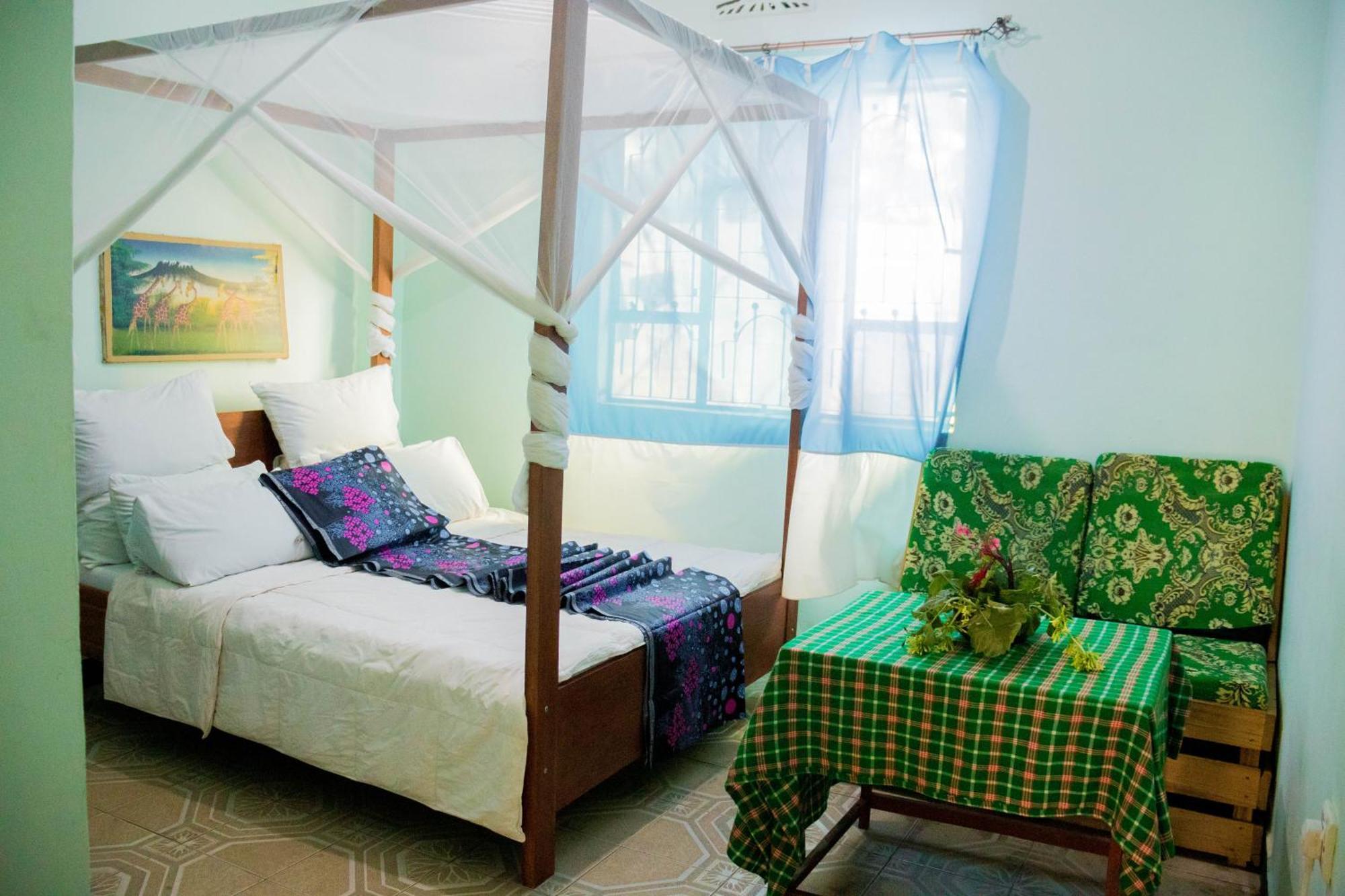 Kilimanjaro Summit Lodge Moshi Ngoại thất bức ảnh