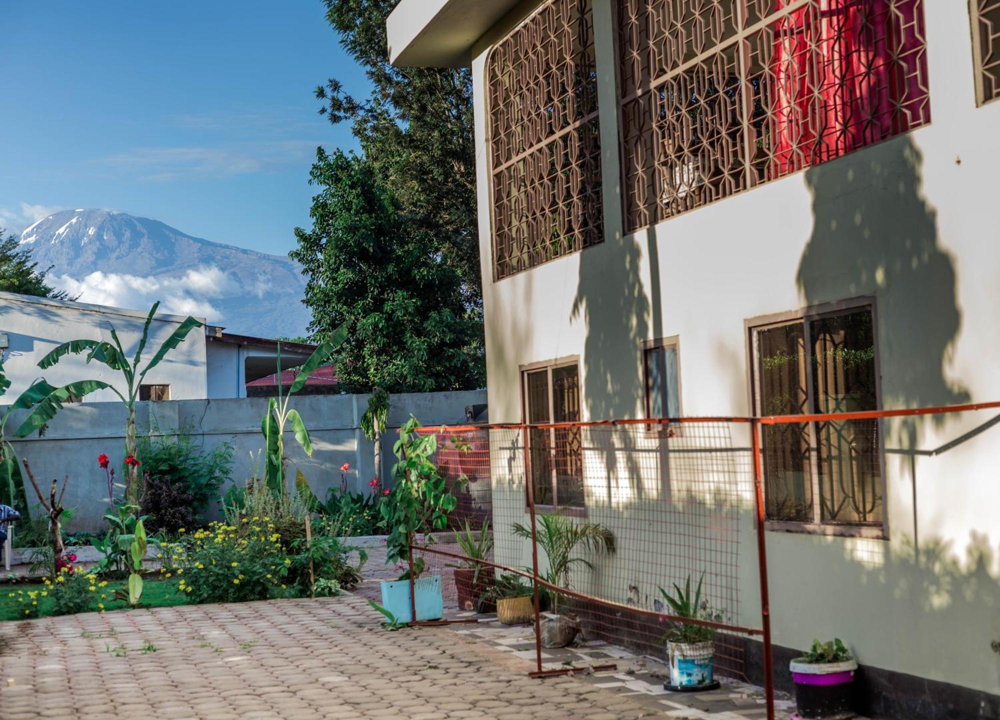 Kilimanjaro Summit Lodge Moshi Ngoại thất bức ảnh
