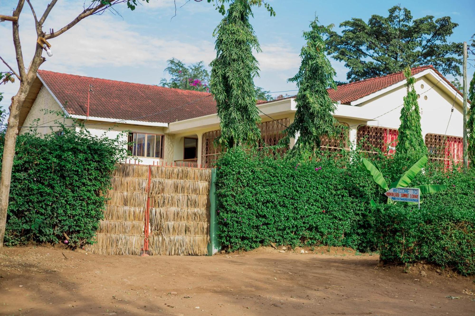 Kilimanjaro Summit Lodge Moshi Ngoại thất bức ảnh