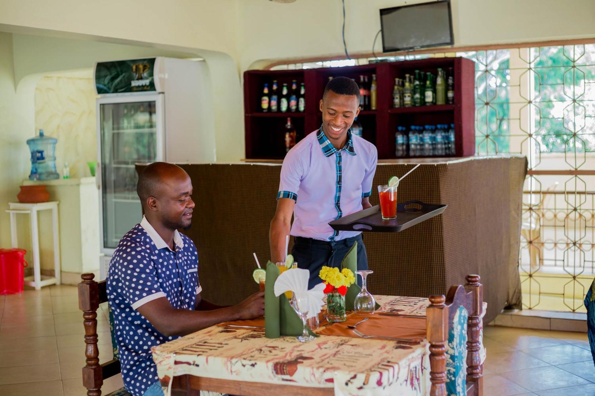 Kilimanjaro Summit Lodge Moshi Ngoại thất bức ảnh